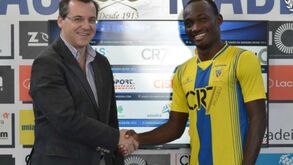 Cédric Amissi reforça o ataque insular