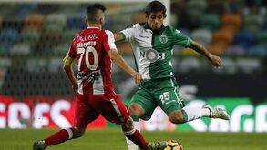 Meli entra na órbita do Racing