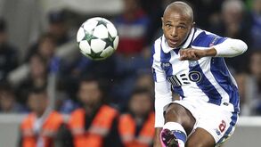 Brahimi de regresso a tempo do Estoril