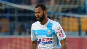 Cabeça de Rolando contribuiu para a goleada do Marselha