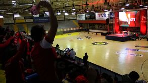 Pavilhão Flávio Sá Leite acolhe guerreiros de olhos postos no Estádio Algarve