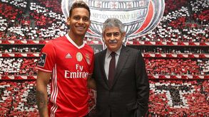 Já viu a tatuagem que Filipe Augusto tem no braço?