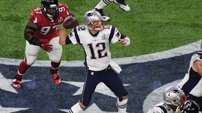 Patriots operam sensacional recuperação e conquistam Super Bowl