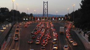 Conduzir um carro em Portugal custa mensalmente entre 477 e 525 euros