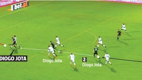 Douglas foi o amigo de Alex... e Jota agradeceu
