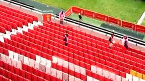 Benfica prepara nova coreografia com recurso a cartolinas