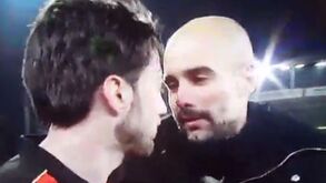 Este é o gesto de Guardiola que está a comover o mundo
