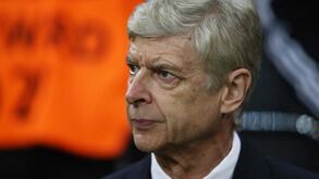 Wenger: «Mesmo que me vá embora, o Arsenal não ganhará todos os jogos»