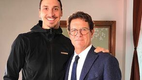 Ibrahimovic divulga imagem com Capello e explica significado
