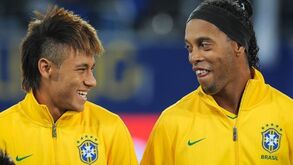 Ronaldinho Gaúcho: «Neymar já está ao mesmo nível de Ronaldo e Messi»