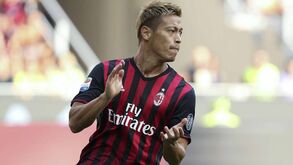Keisuke Honda deixa o AC Milan no final da época