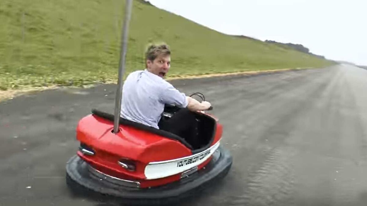 Um Carrinho De Choque A 161 Km H E O Que Da Juntar Colin Furze Ao Top Gear Videos Jornal Record