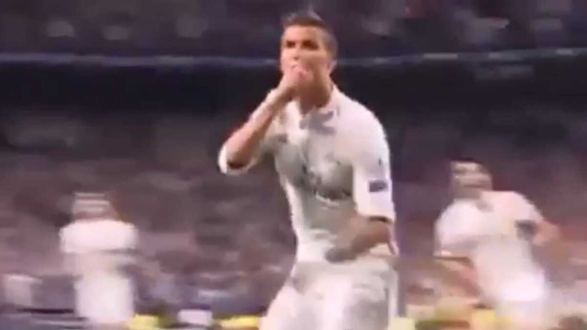 Ronaldo ouve assobios e pede calma aos adeptos