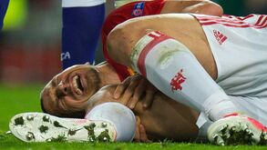 Lesão no joelho dita fim da carreira de Ibrahimovic