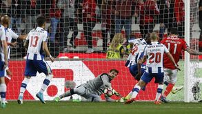 Os jogadores portistas um a um: Casillas grandíssimo