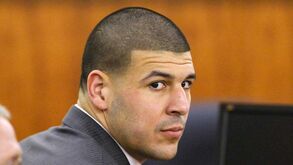 Aaron Hernandez considerado inocente de homicídio de dois cabo-verdianos