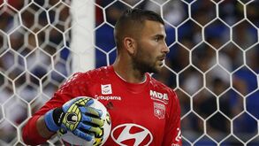 Anthony Lopes agredido ao intervalo do Bastia-Lyon