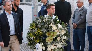 Leões e águias juntos no velório do pai de Jorge Jesus