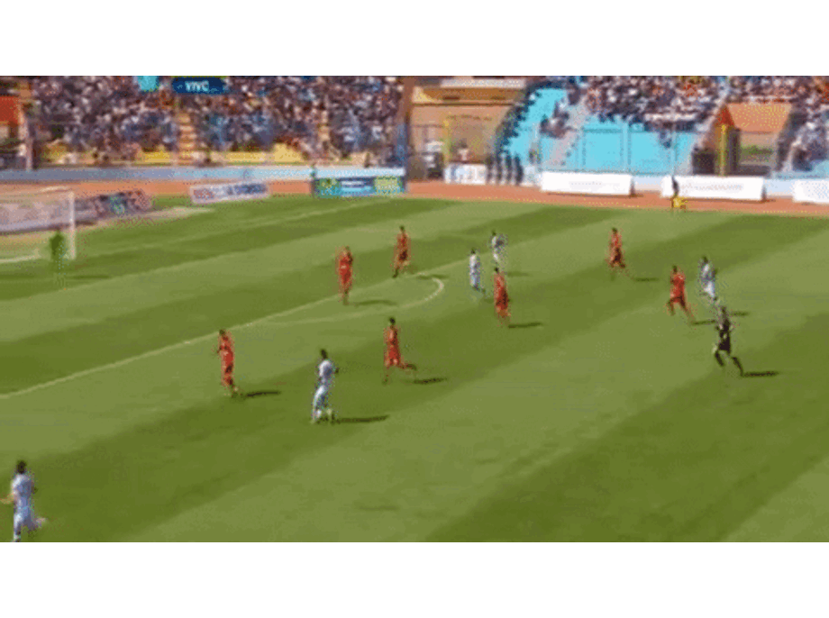 "Que qualidade, meu mano @JoaArroe", escreveu o avançado do Benfica