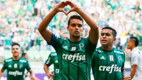 Palmeiras estreia-se no Brasileirão com goleada sobre o Vasco da Gama