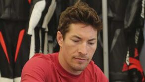 Nicky Hayden está em estado 
