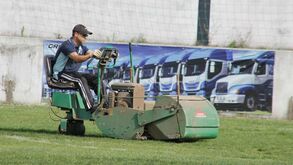 Roupeiro do Cesarense enforca-se numa das balizas do campo de futebol