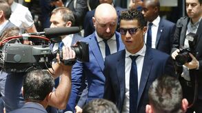 Ronaldo apoia familiares e amigos das vítimas do atentado