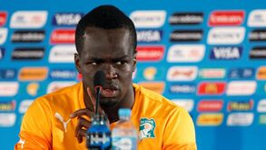 China: Cheick Tioté morre durante um treino