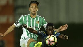 Roderick assina pelo Wolverhampton