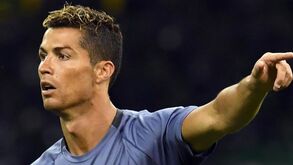 Responsáveis merengues tentam acalmar Cristiano Ronaldo