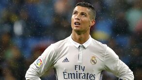 Ballack só vê Cristiano Ronaldo no... Real Madrid