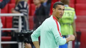 Ronaldo repensa saída e vai pagar os 14,8 milhões de forma preventiva