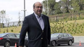 Hermínio Loureiro em liberdade com caução de 60 mil euros