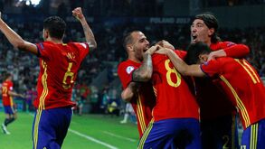 Espanha bate Itália e defronta Alemanha na final