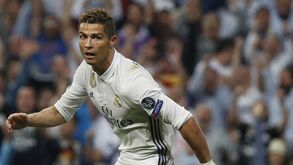Cristiano Ronaldo tranquiliza dirigentes do Real após primeiro contacto