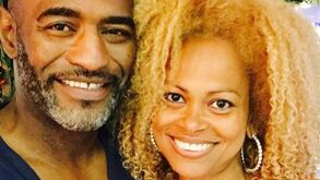 Oceano assume namoro com jornalista