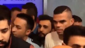Loucura na chegada de Pepe à Turquia