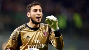 Donnarumma renova com o Milan por seis milhões de euros por época