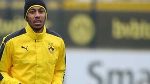 Aubameyang apresenta-se ao serviço no Borussia Dortmund