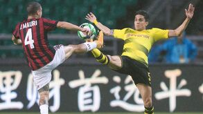 Borussia Dortmund 'arruma' Milan sem poder de fogo