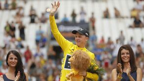 Chris Froome a uma vitória do quarteto recordista