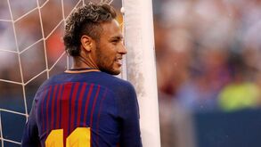Reunião com os dirigentes do Barcelona... aproximou Neymar do Paris SG