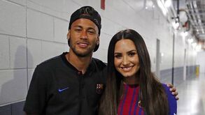 Neymar e Demi Lovato: Do Instagram para a vida real