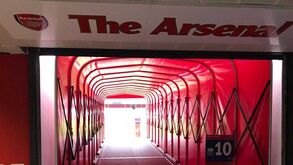 Cigarros proibidos até os eletrónicos