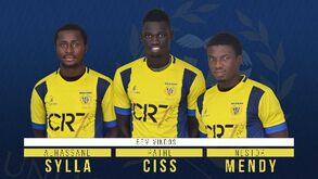 Trio senegalês reforça insulares