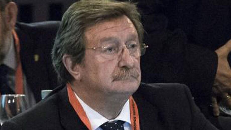 Presidente interino da RFEF defende inocência de Ángel Villar