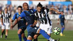 Canelas começa com um empate