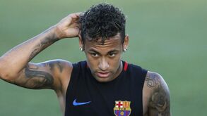 Barcelona avisa PSG: os 222 milhões têm de ser depositados de uma só vez