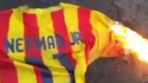 Adeptos do Barcelona não perdoam Neymar e já queimam camisolas