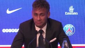 Perguntaram se Neymar era o novo Figo e a cara do brasileiro...